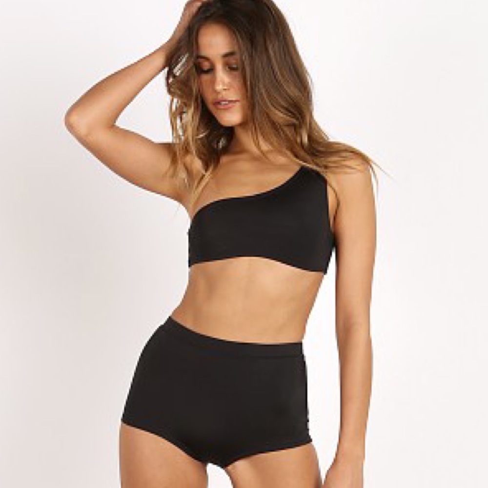 Solid and Striped The Cindy Bikini Top